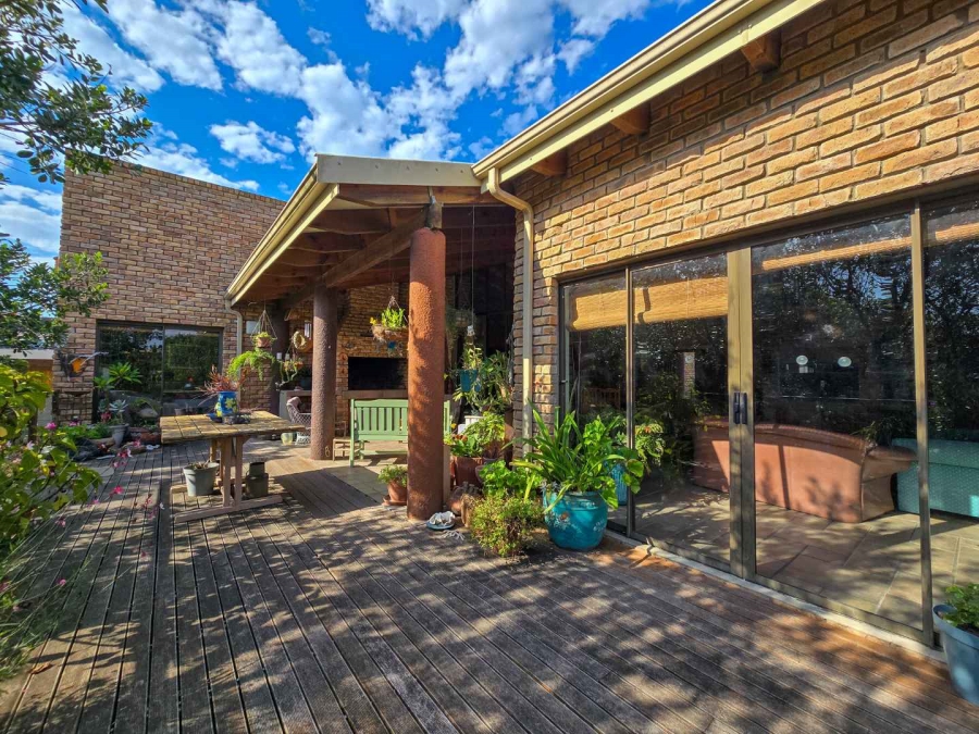 3 Bedroom Property for Sale in Stilbaai Wes Western Cape